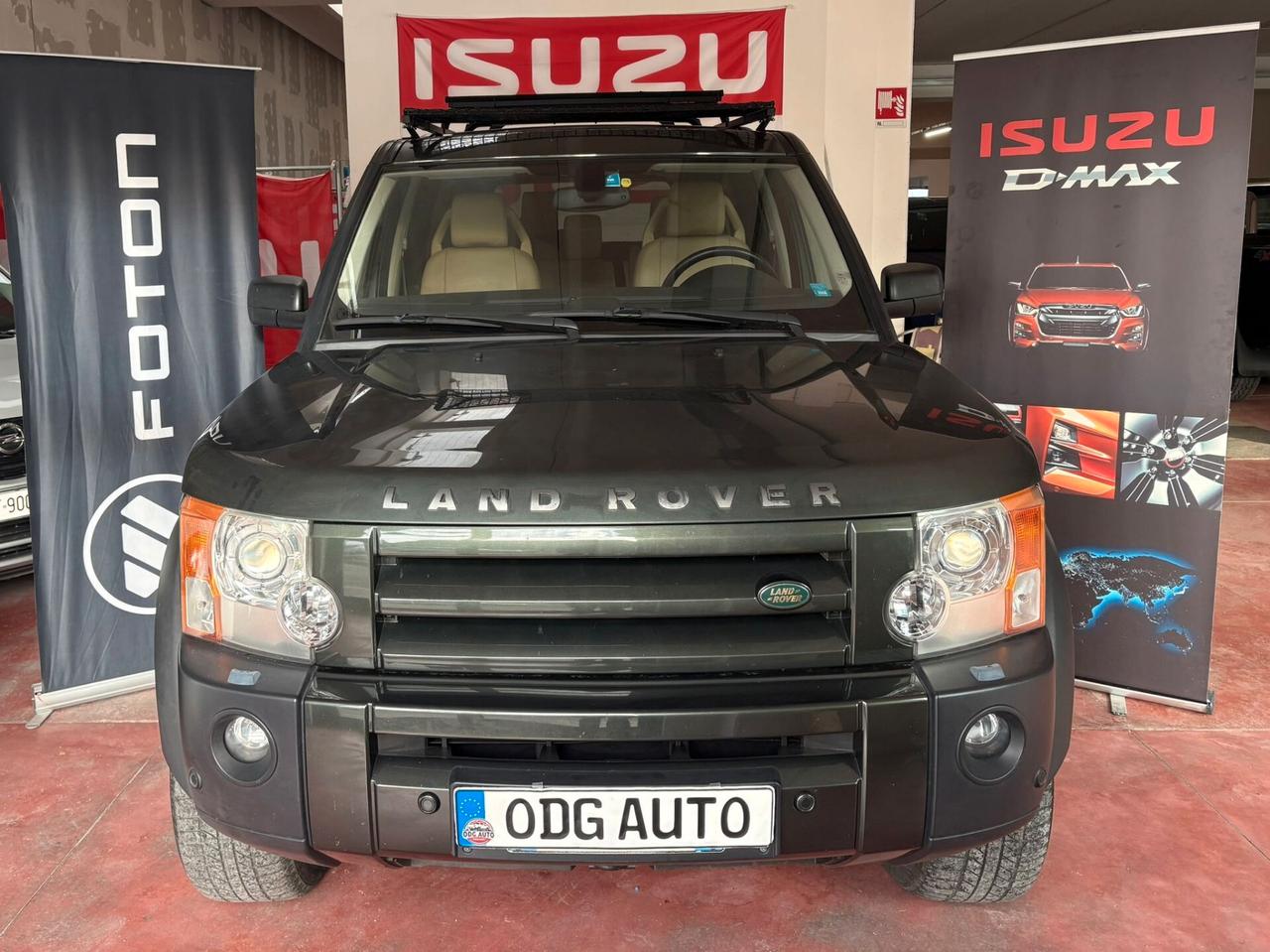 LAND ROVER DISCOVERY 3 POSTI 7 Con 4X4 RUOTE MOTRICI CAMBIO AUT. DIESEL 2700 CV 190 Km 155.328 Certificati
