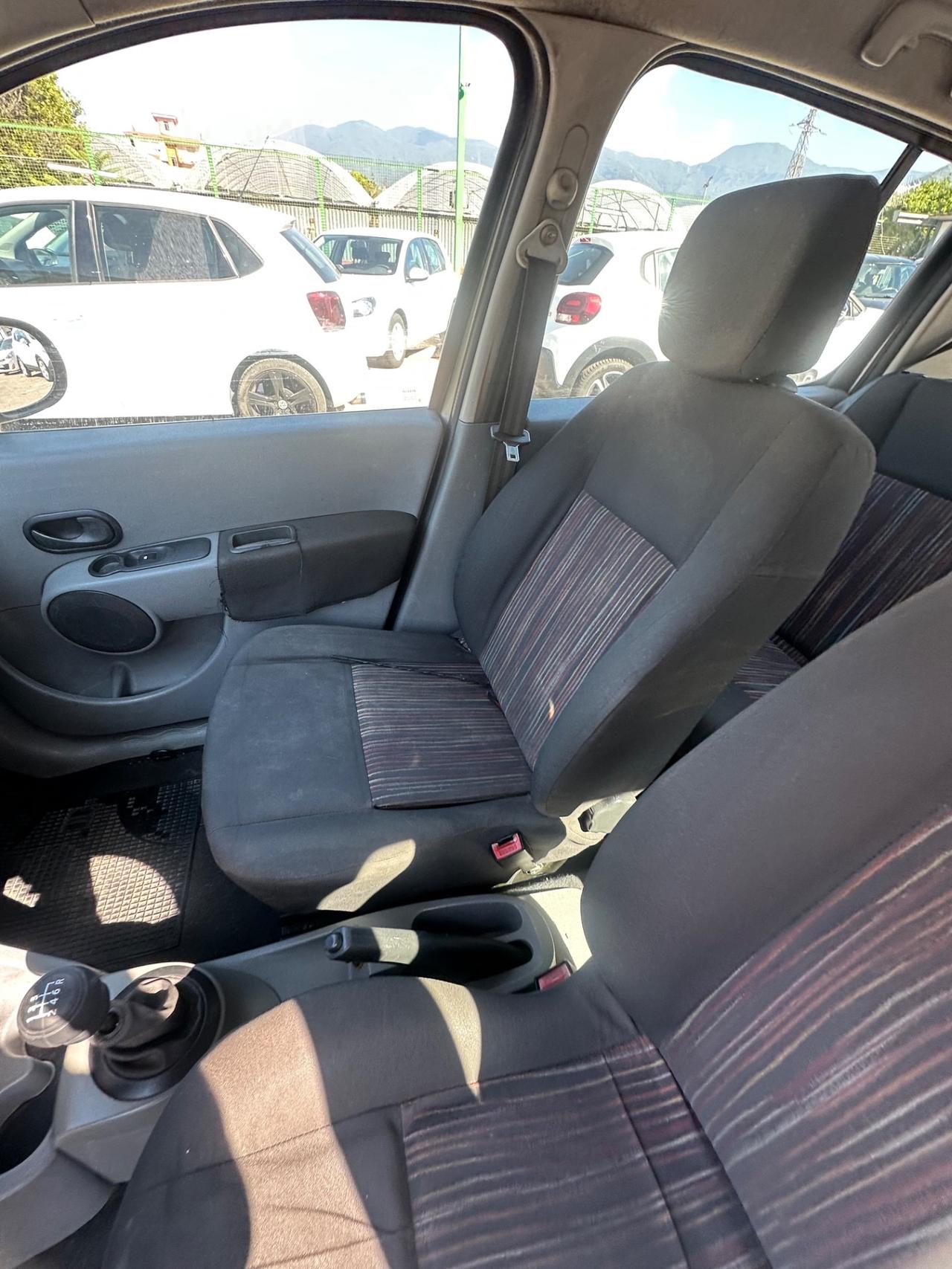 Renault Modus 1.5 dCi 85CV Dynamique