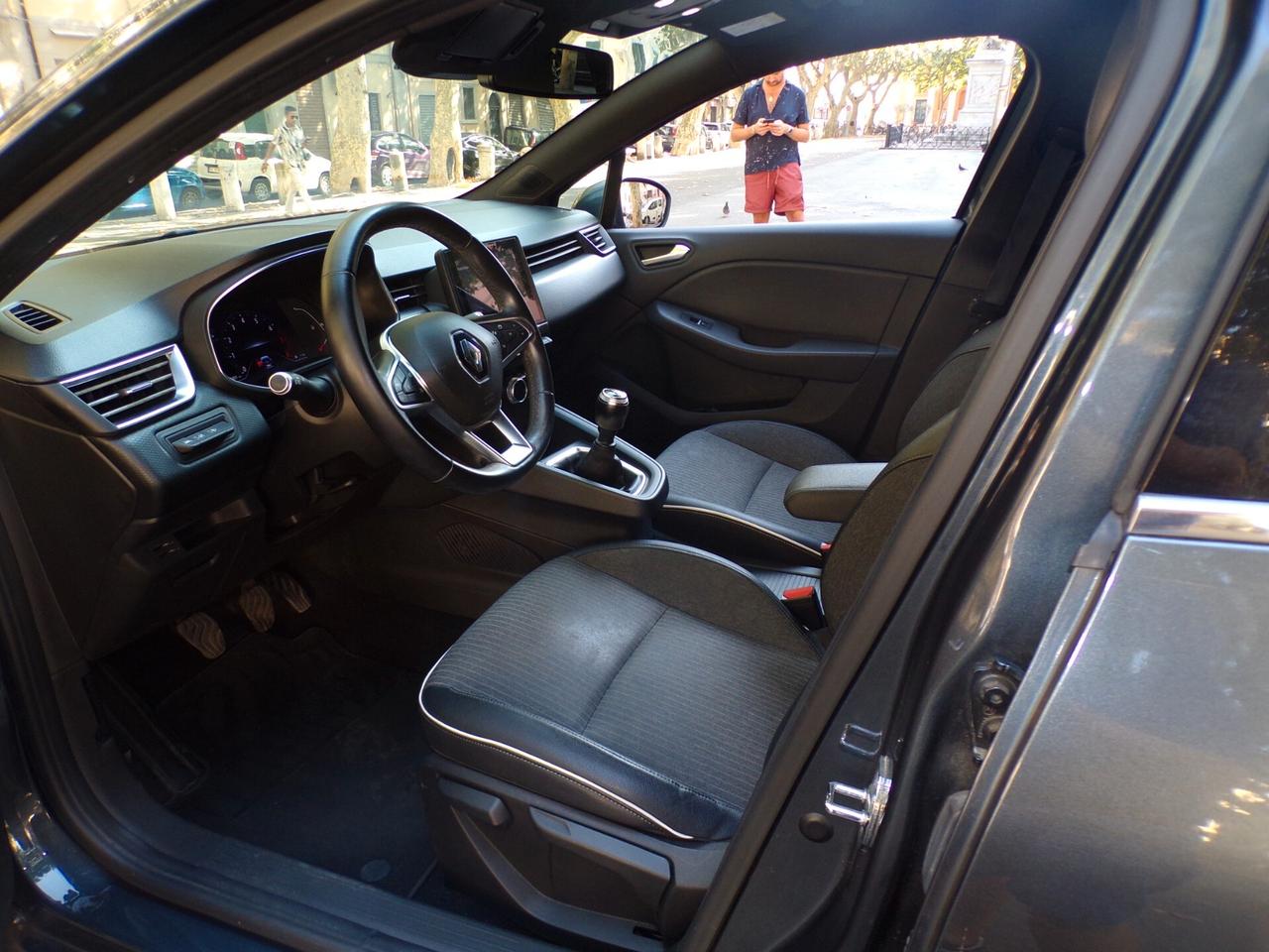 RENAULT CLIO INTENS 1 PROPRIETARIO | 85.500 KM | NOV.2019 BOOK SERVICE RENAULT | NEOPATENTATI