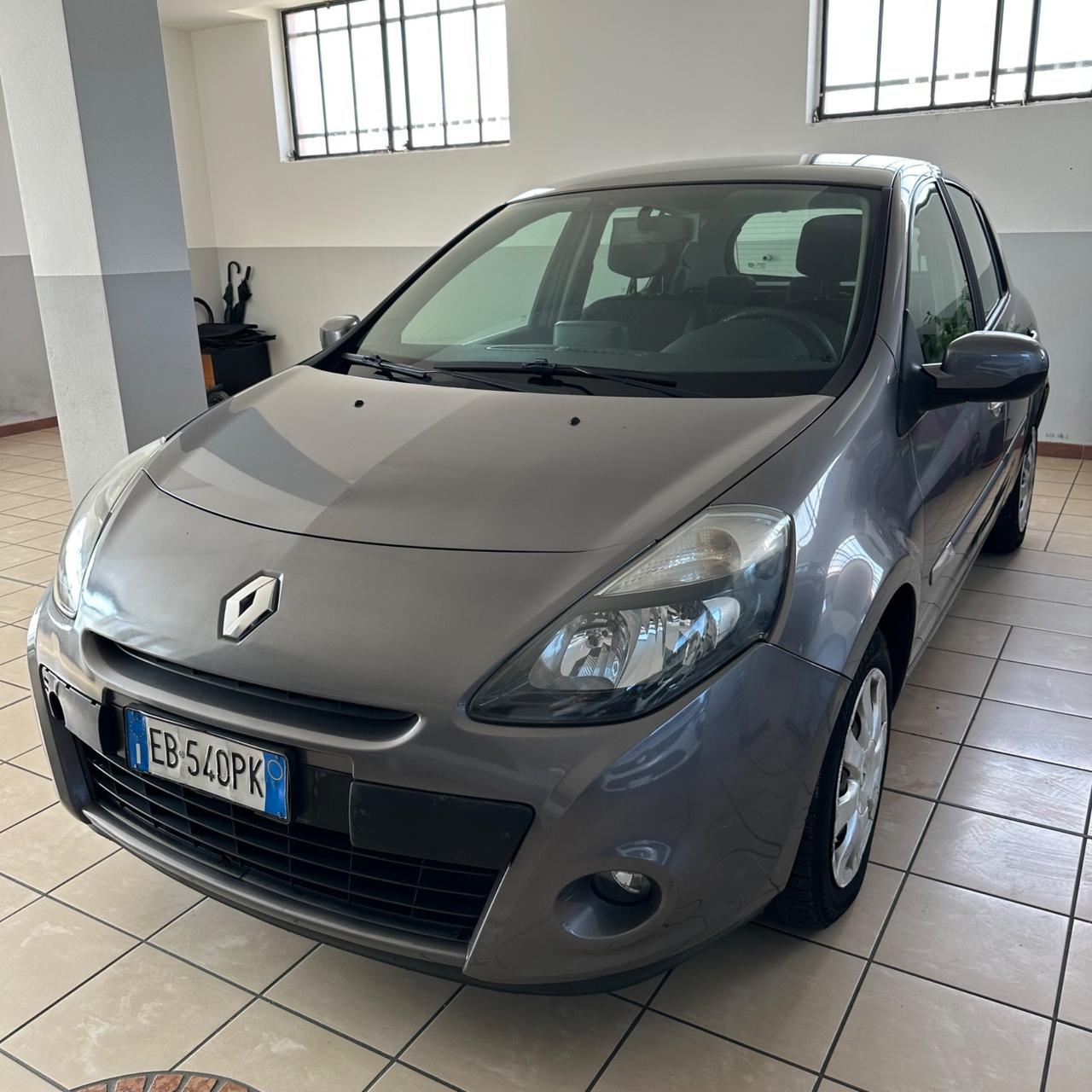 Renault Clio 1.2 16V 5 porte Dynamique AUTOMATICO