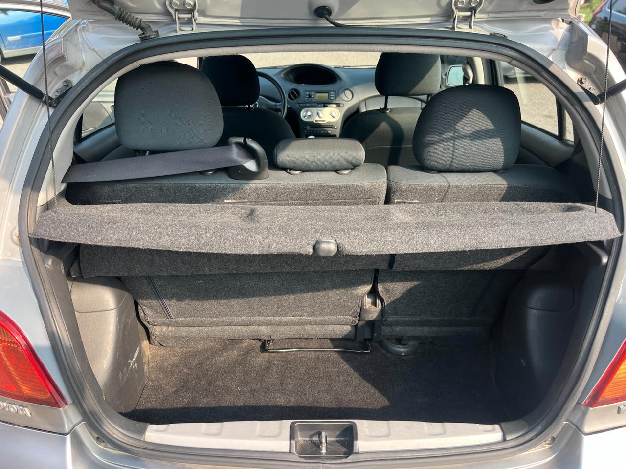 Toyota Yaris 1.0i 16V cat 5 porte