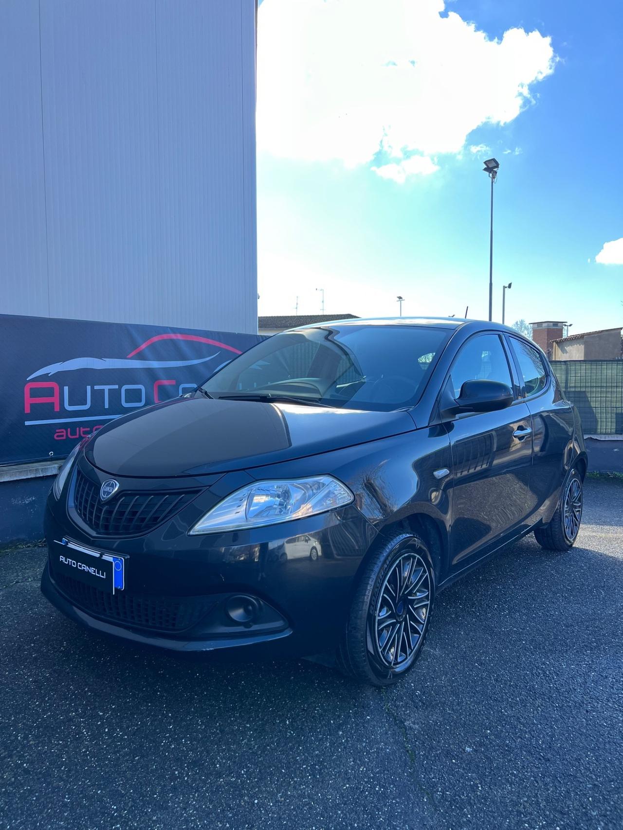 Lancia Ypsilon 1.0 FireFly 5 porte S&S Hybrid Silver Plus PREZZO REALE