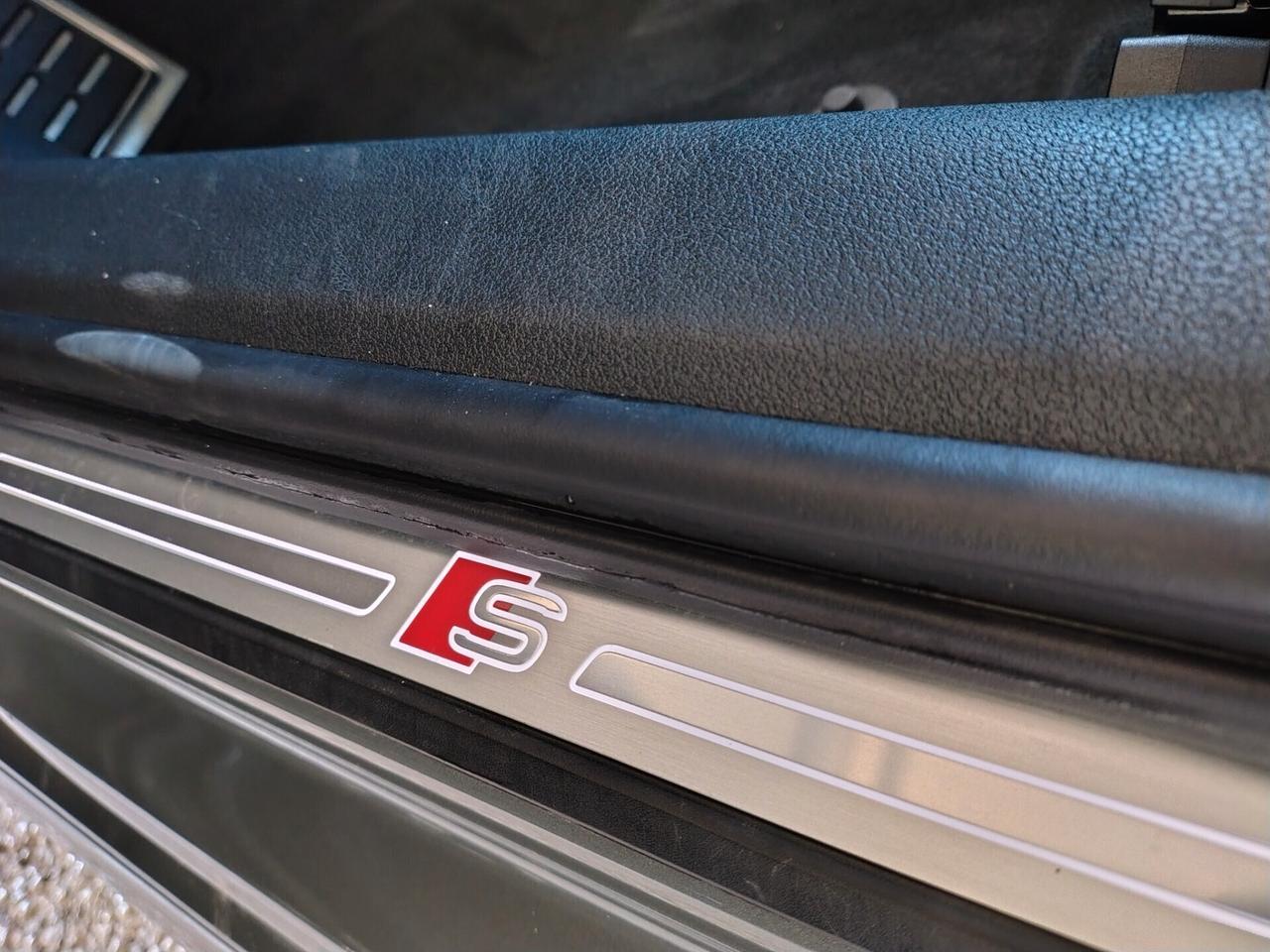 Audi A4 40 TDI quattro S tronic line edition