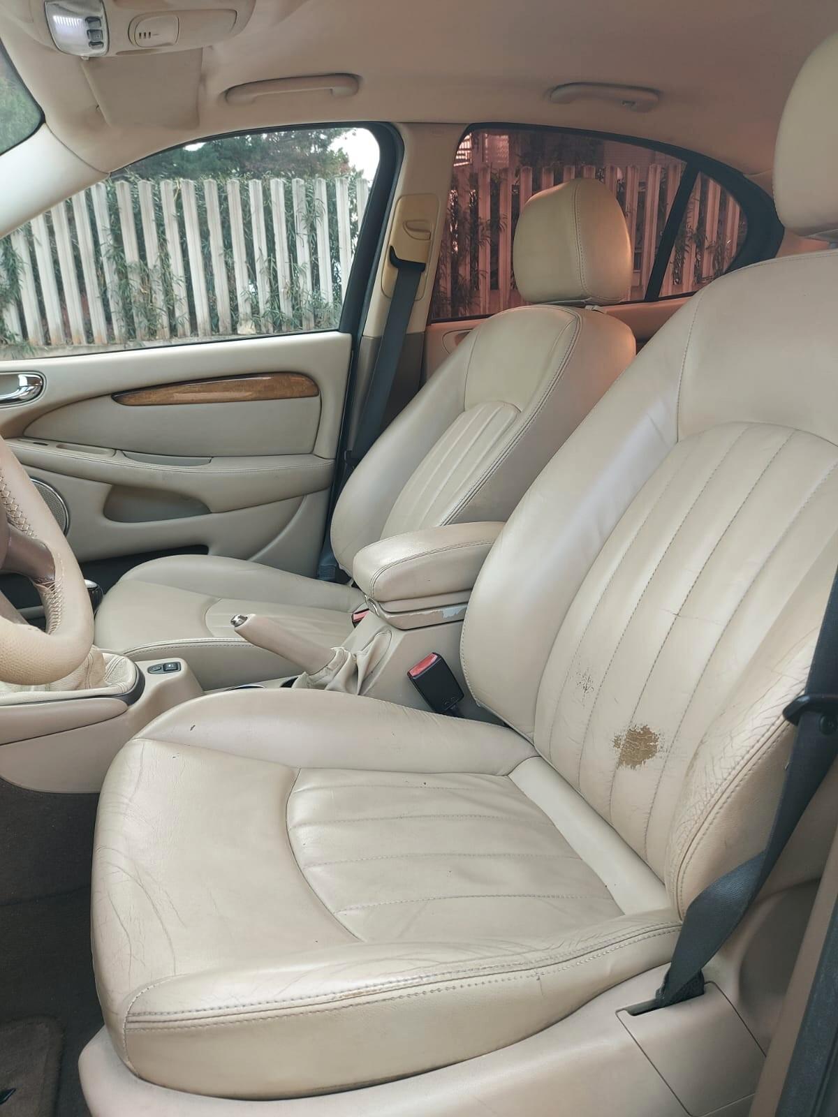 Jaguar X-Type 2.0D cat Executive 2004