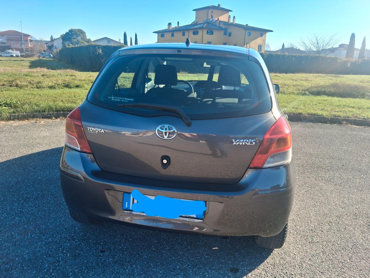 Toyota Yaris 1.0 5 porte Sol