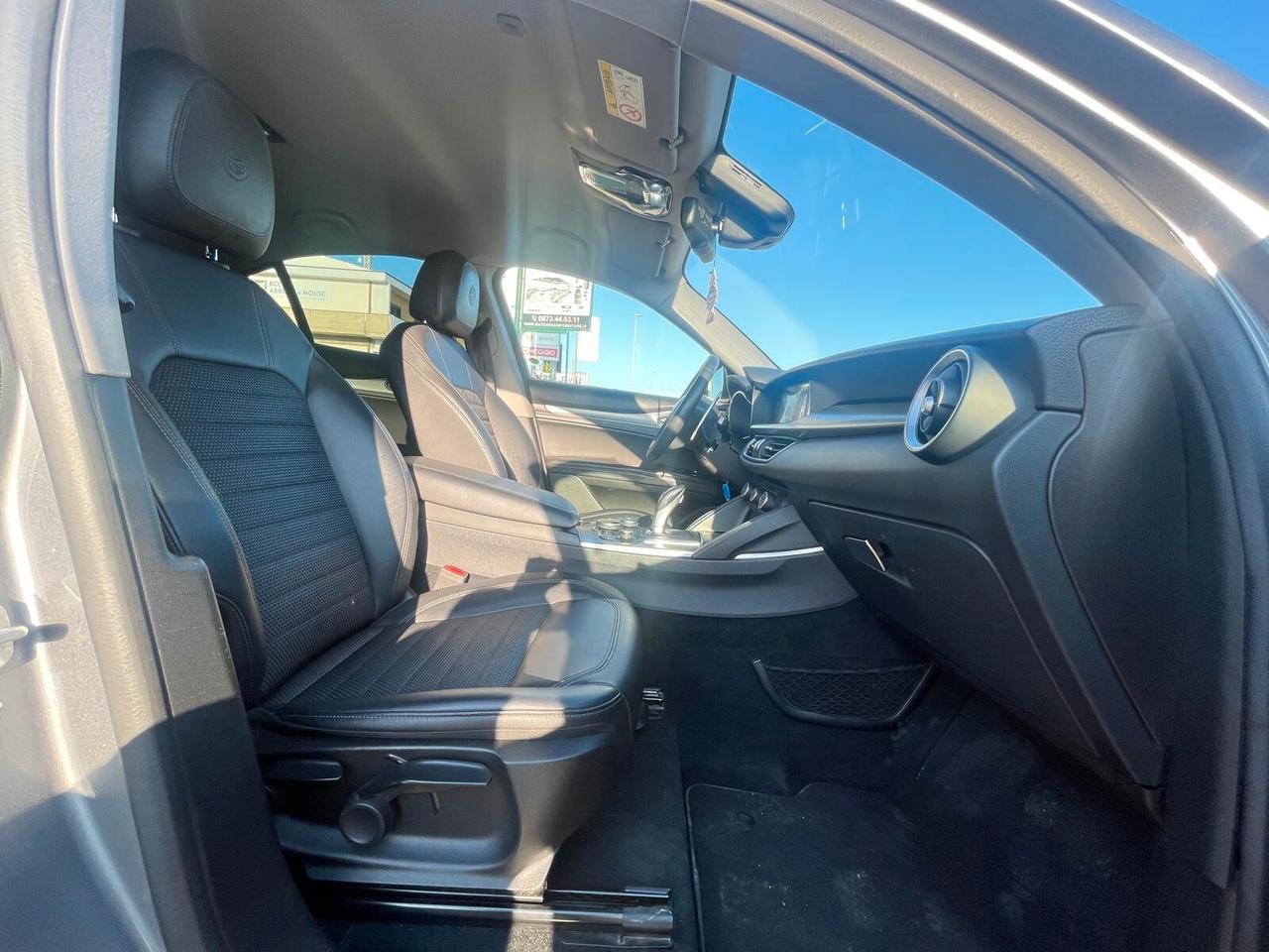Alfa Romeo Stelvio 2.2 Turbodiesel 210 CV AT8 Q4 Super