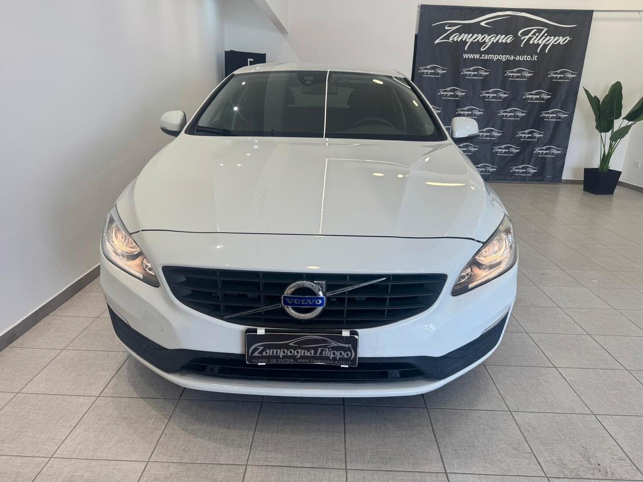 Volvo V60 D2 MANUALE 2018 150CV