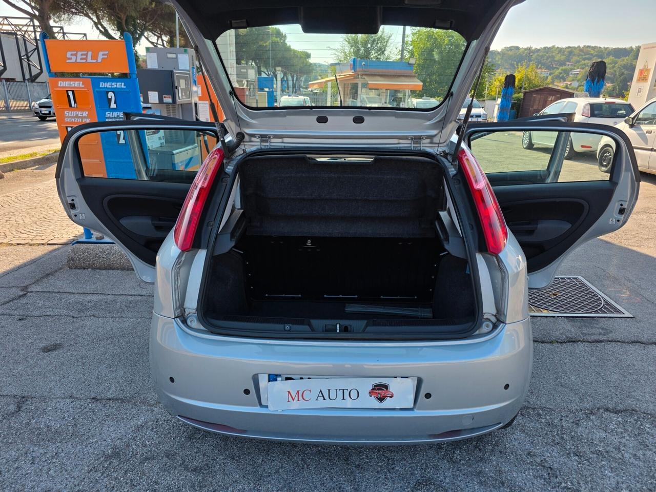 Fiat Grande Punto 1.3 MJT 75 CV 5 porte con 229.000km Neopatentati ok