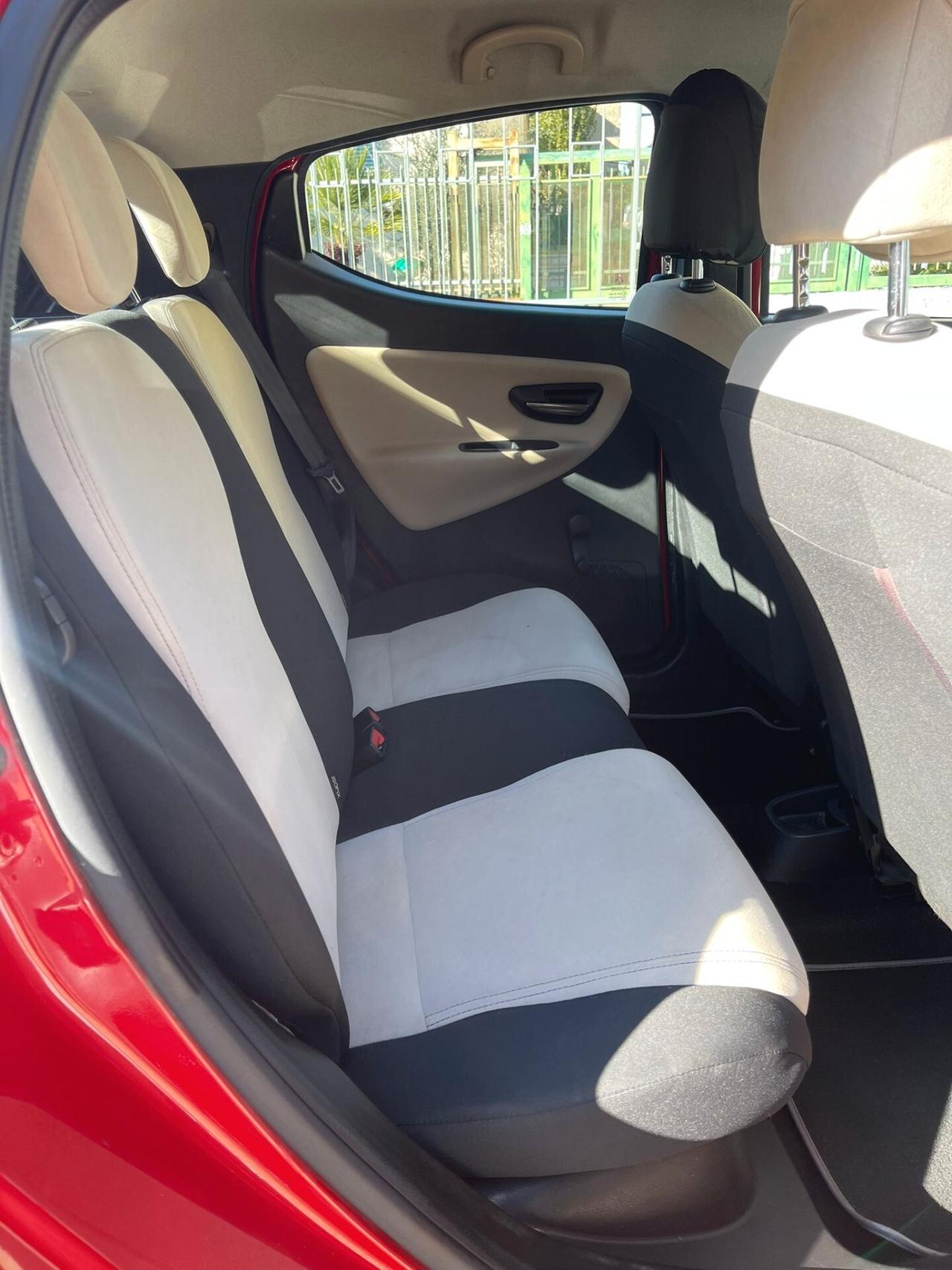 Lancia Ypsilon 1.3 MJT 16V 95 CV 5 porte S&S Gold