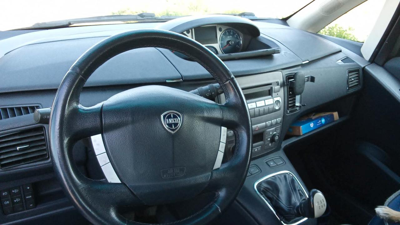 Lancia MUSA 1.3 Multijet 16V 90 CV Oro Plus