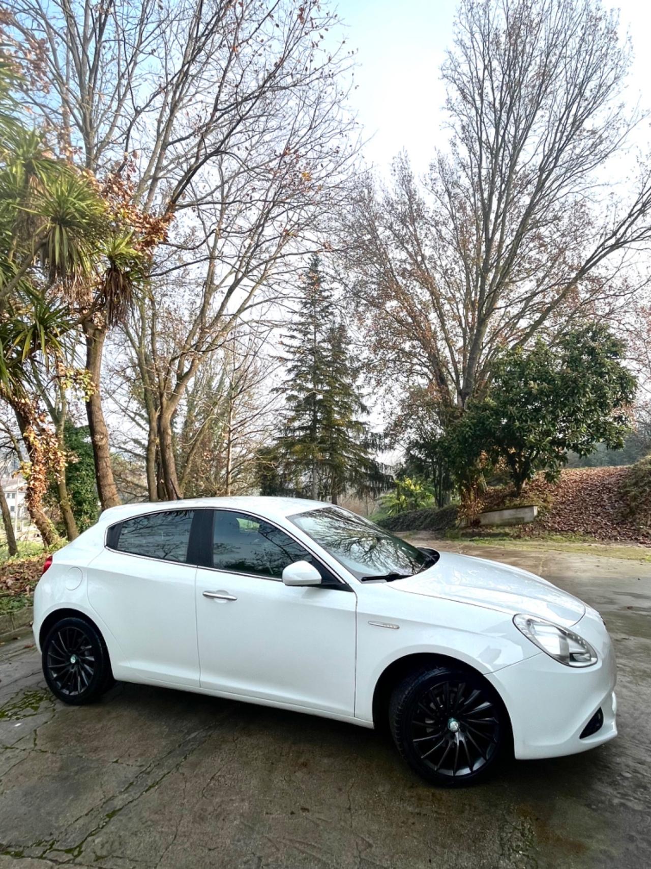 Alfa Romeo Giulietta 1.6 JTDm-2 105 CV Exclusive