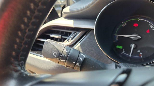 TOYOTA C-HR 1.8 Hybrid E-CVT Active PERMUTE UNICOPRO. OK NEOPA