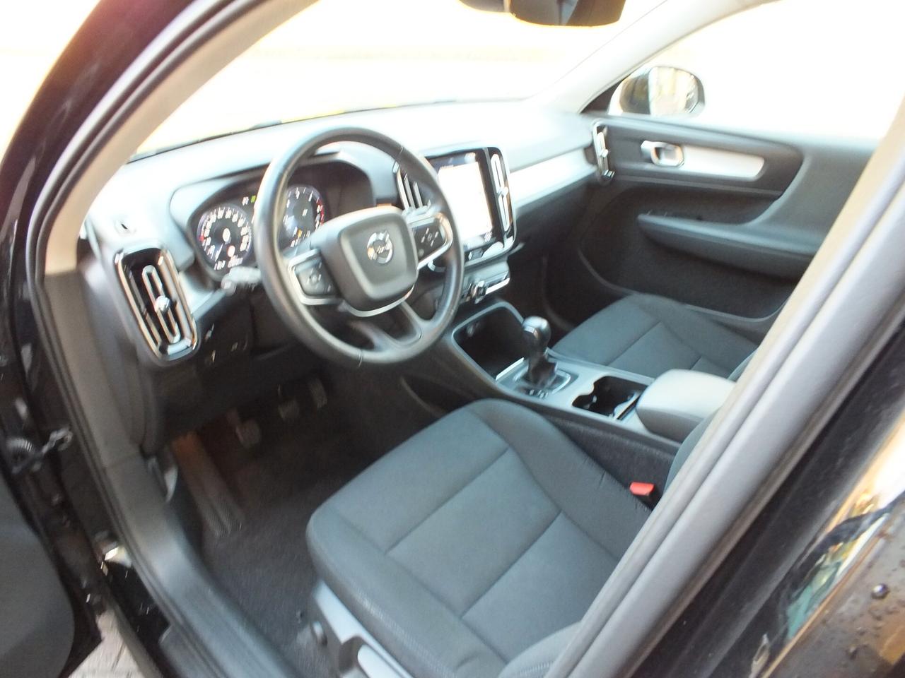 Volvo XC40 D3 150 CV AUTOCARRO N 1 IVA DETRAIBILE.