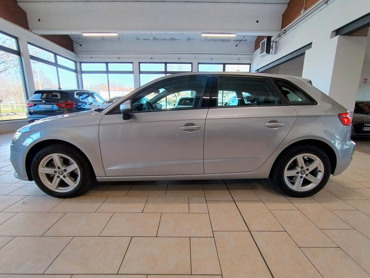 AUDI A3 SPORTBACK 30 1.6 TDI FULL LED ACC