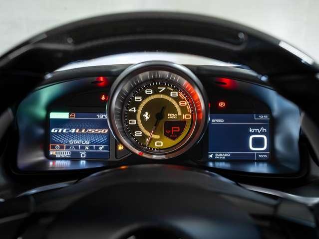 Ferrari GTC4 Lusso V12