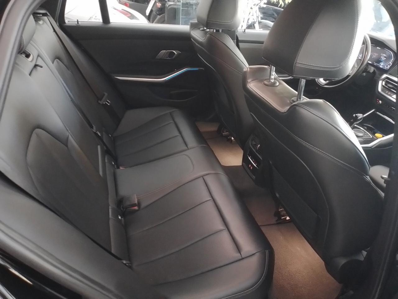 BNW 320E 2.0 Touring Luxury 163cv Plug-in Hybrid