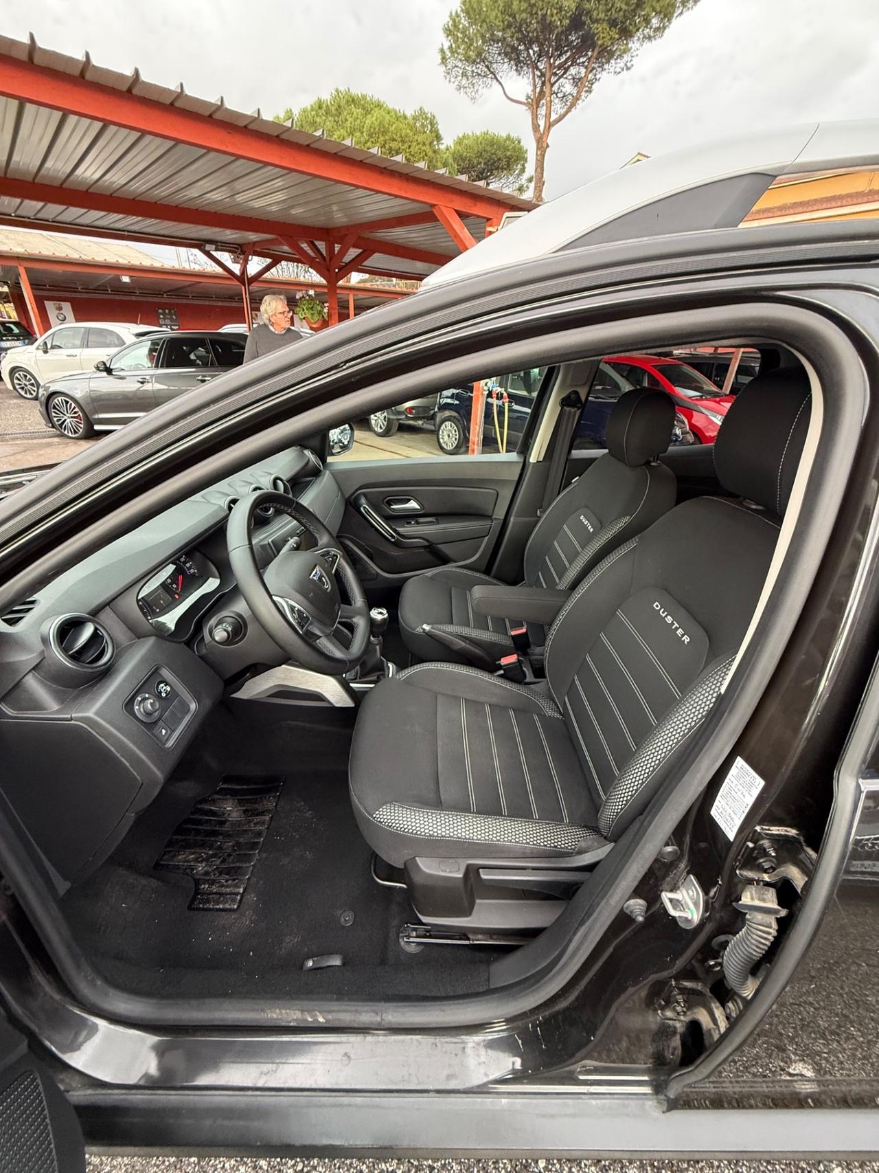 Duster 1.0 TCe 100 CV-GPL-UNIPRO-4x2 15th Anniversary