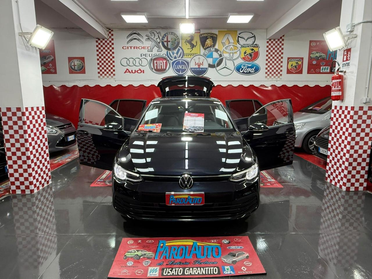 Volkswagen Golf 8 DSG 2.0 150cv BlueMotion - 2020