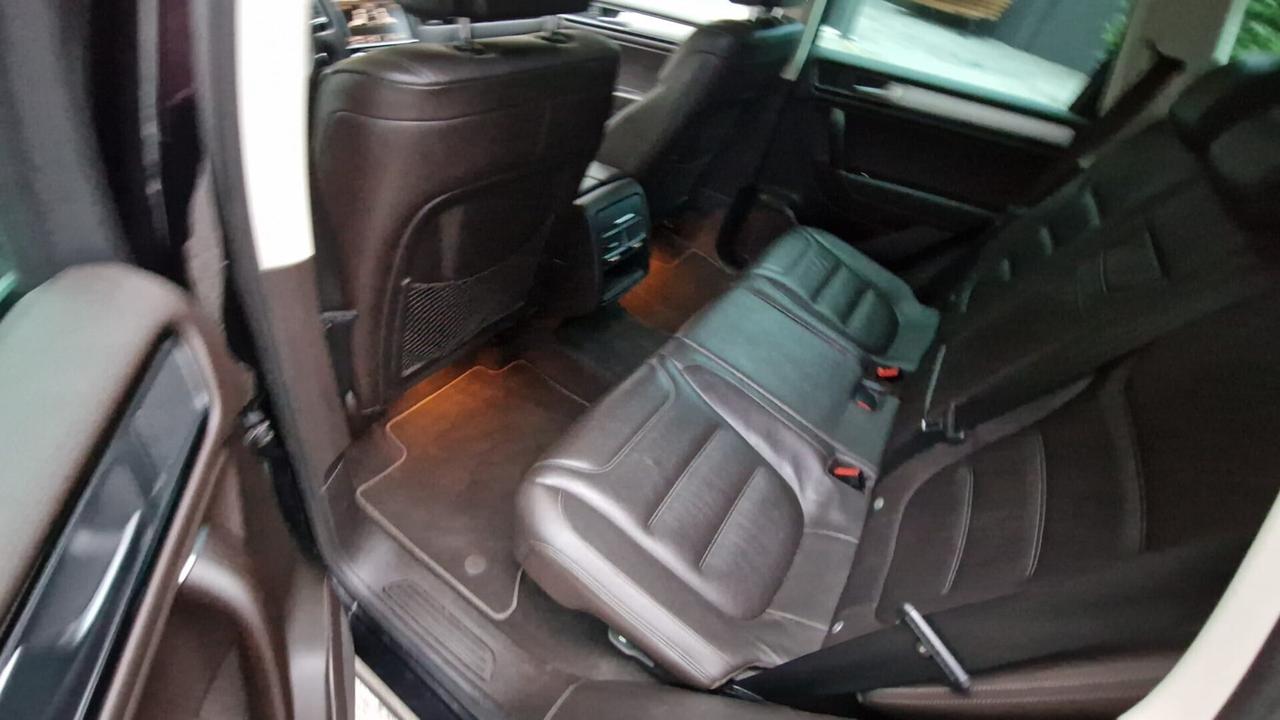 Volkswagen Touareg 3.0 TDI 204 CV tiptronic BlueMo