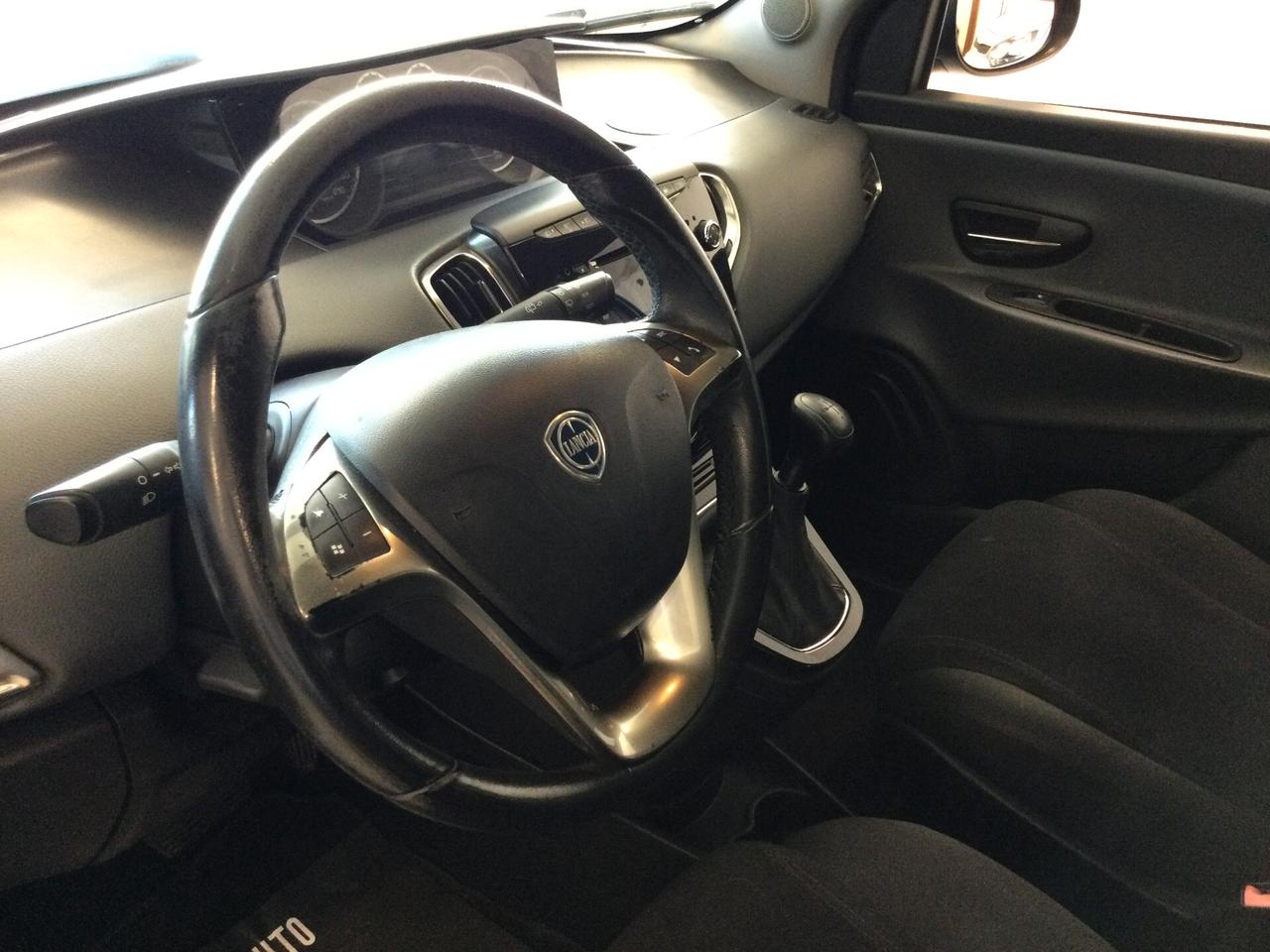 Lancia Ypsilon 0.9 85 CV DFN *CAMBIO AUTOMATICO