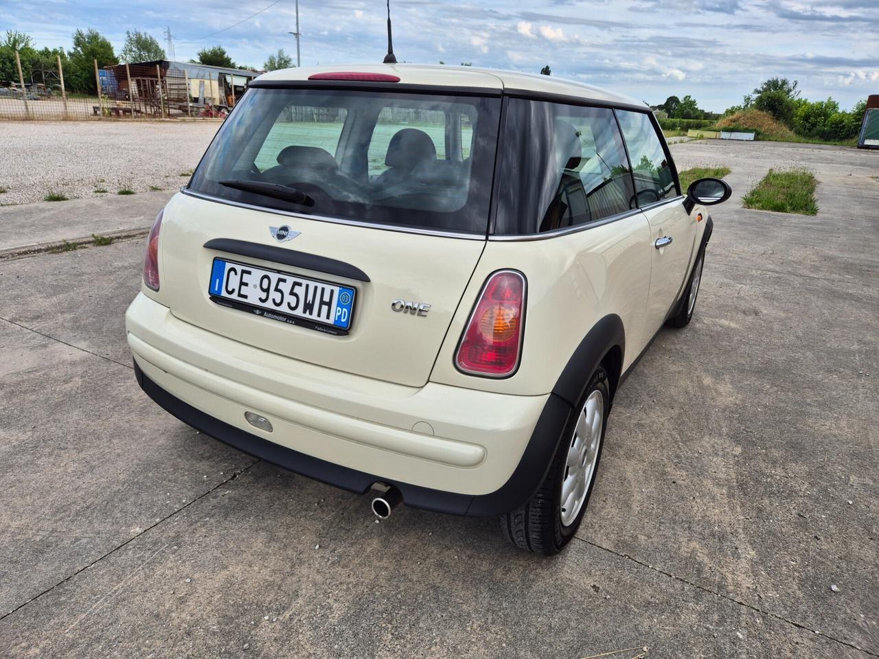 Mini 1.6 16V One neopatentati