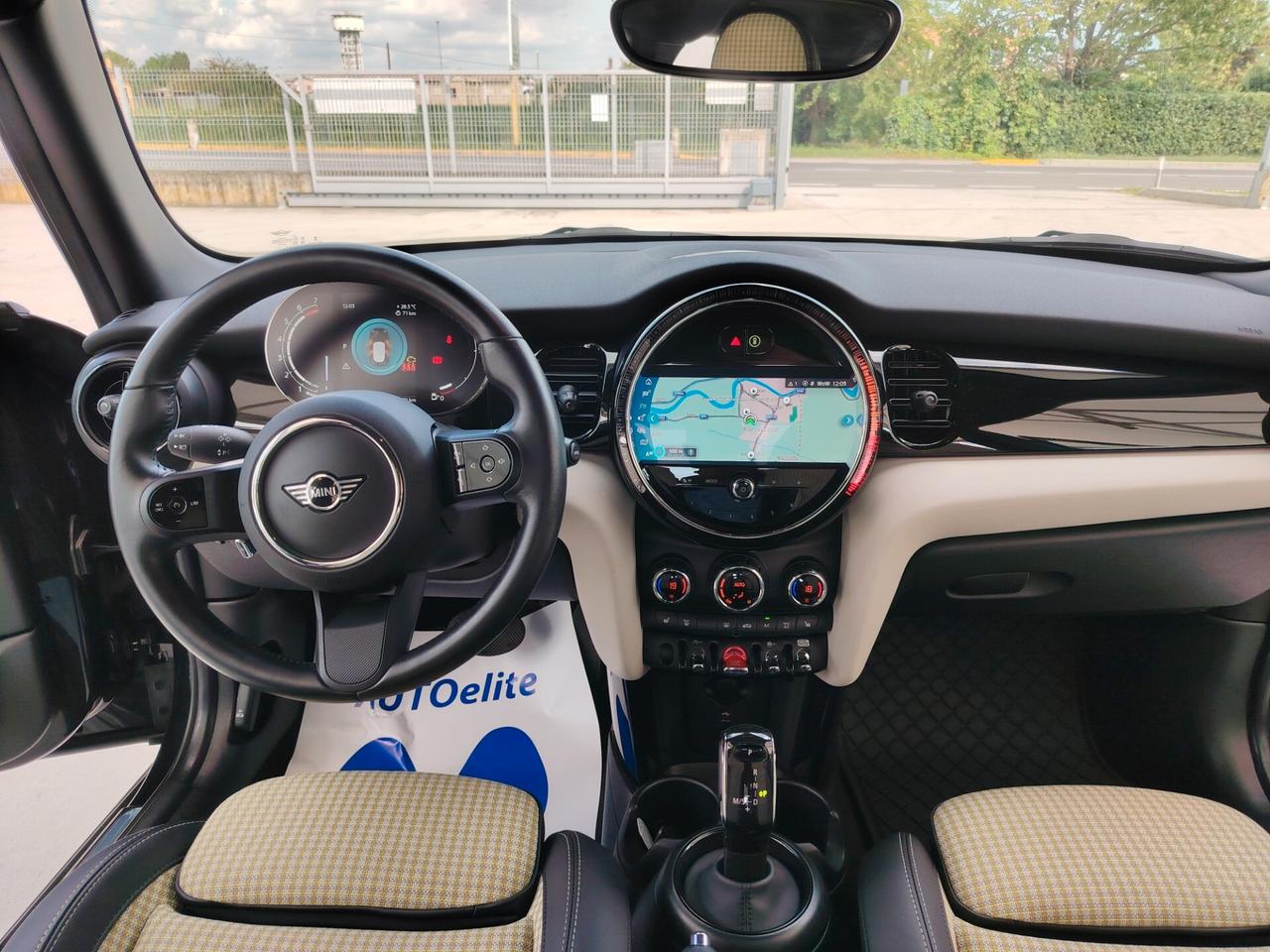 Mini Cooper 1.5 5 Porte