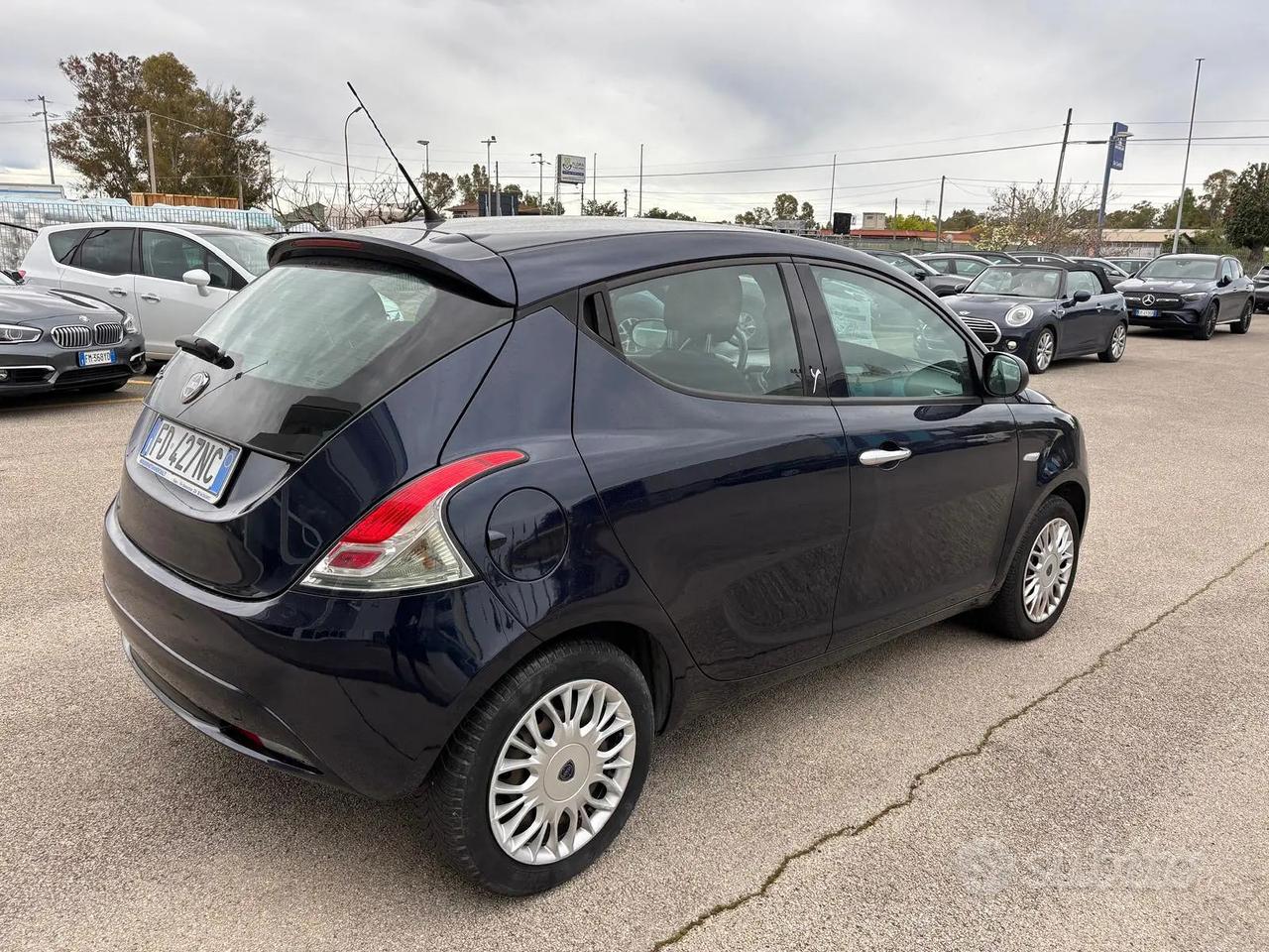 Lancia Ypsilon 1.2 Silver 69cv
