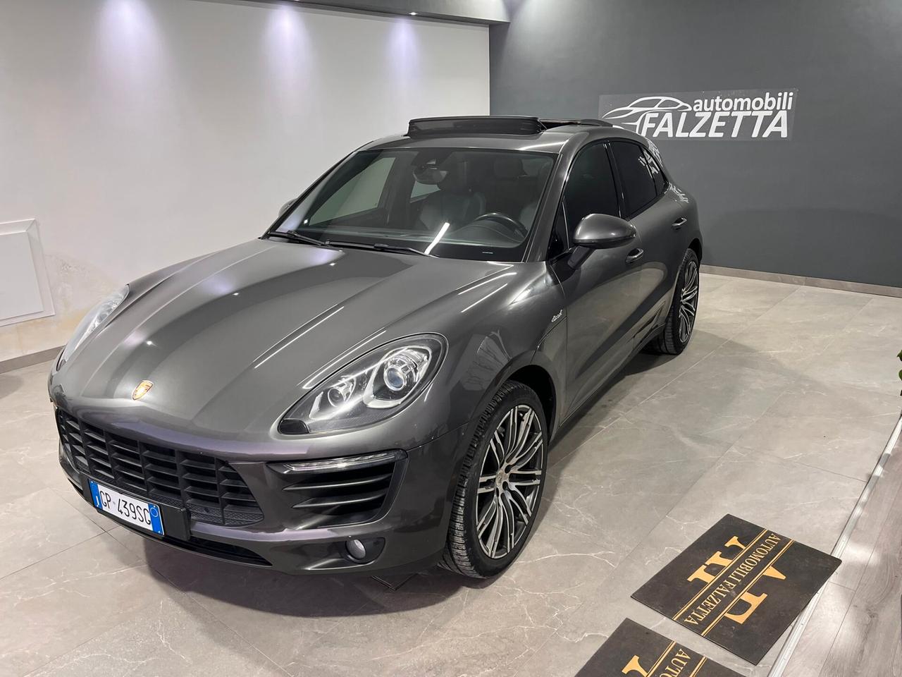 Porsche Macan 3.0 S Diesel tetto panoramico gangio traino