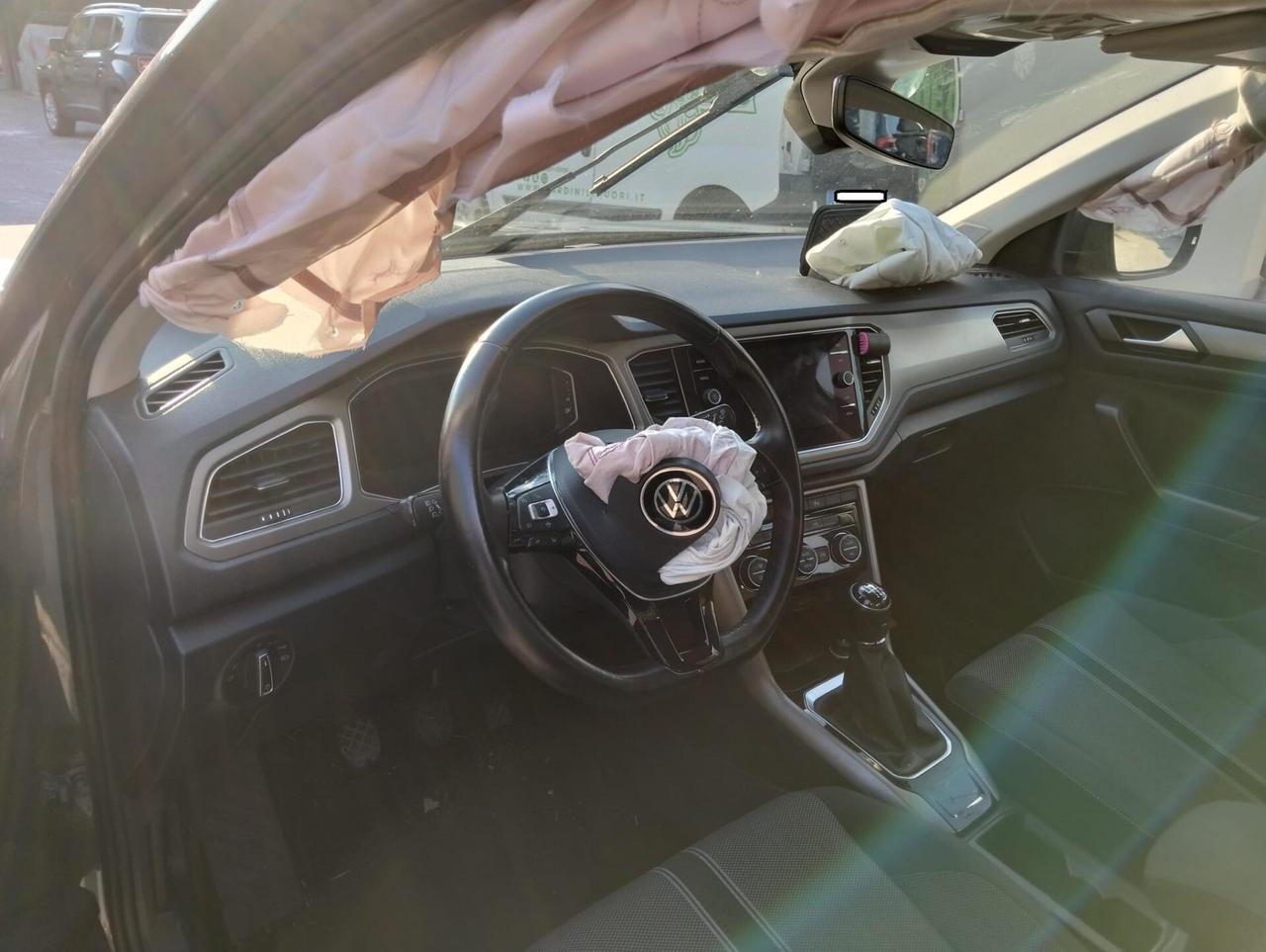 Volkswagen T-Roc 2.0 TDI 2021 SINISTRATA