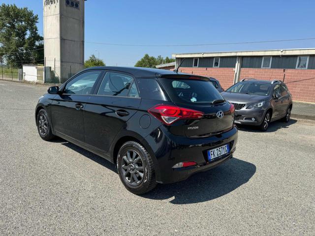 HYUNDAI i20 1.1 CRDi 12V 5 porte Blackline