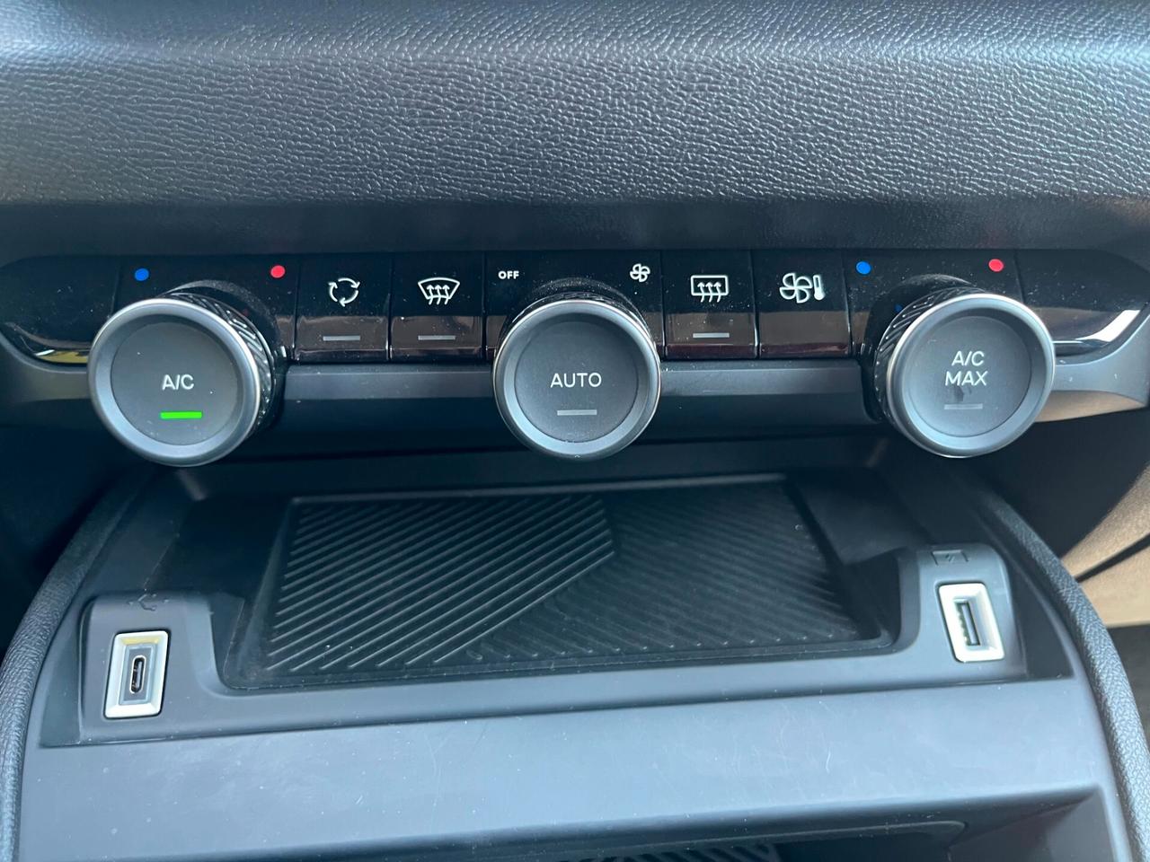 Citroen C4 PLUS UNIPRO' TAGLIANDI CITROEN *PREZZO VERO*