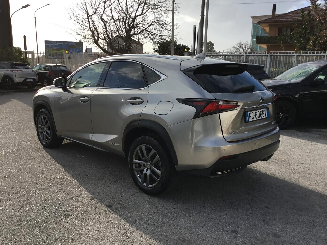 Lexus NX 300h Hybrid CAMBIO AUTOMATICO