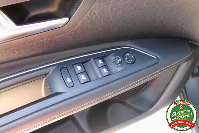 PEUGEOT 3008 BlueHDi 130 S&S Allure