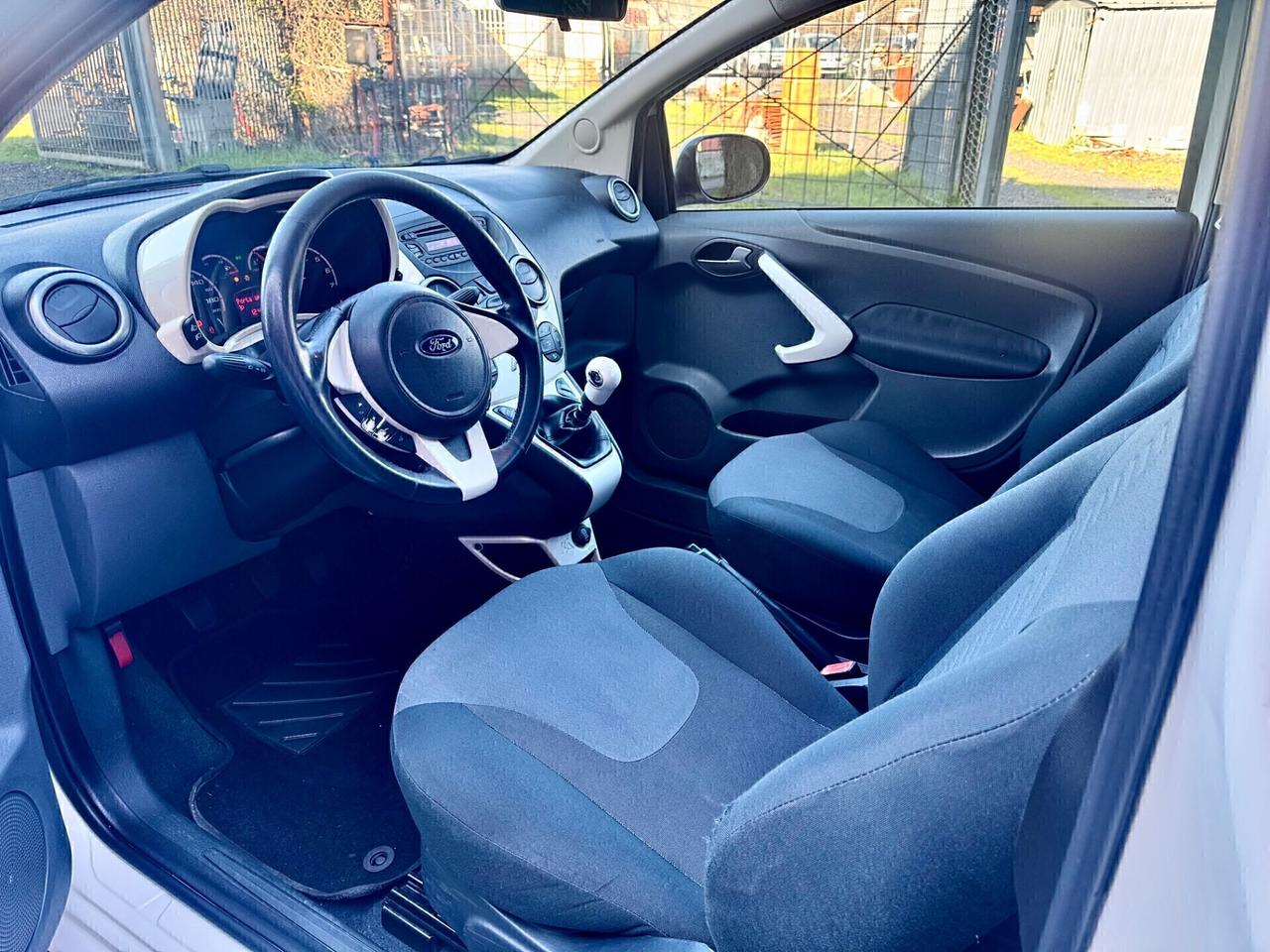 Ford Ka 1.2 8V 69CV Titanium Neopatentati 2014