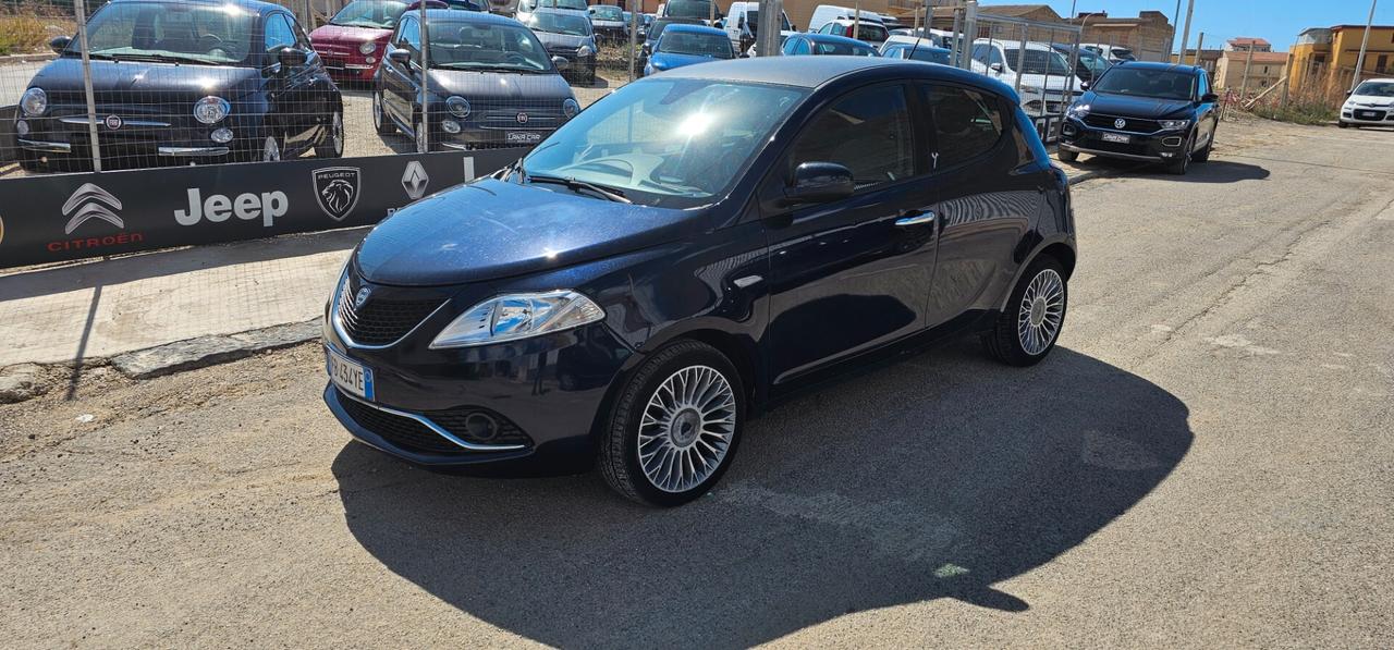 Lancia Ypsilon 1.3 MJT 16V 95 CV 5 porte S&S Gold
