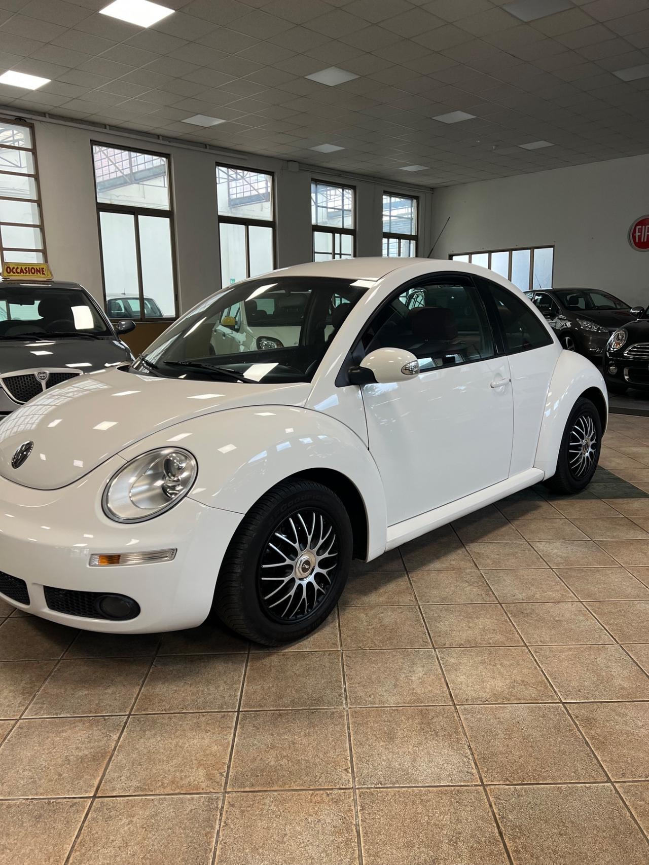 Volkswagen New Beetle 1.6