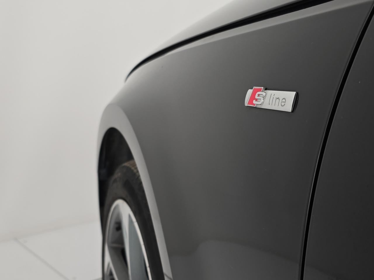 Audi A4 avant 35 2.0 tdi s line edition 150cv s-tronic