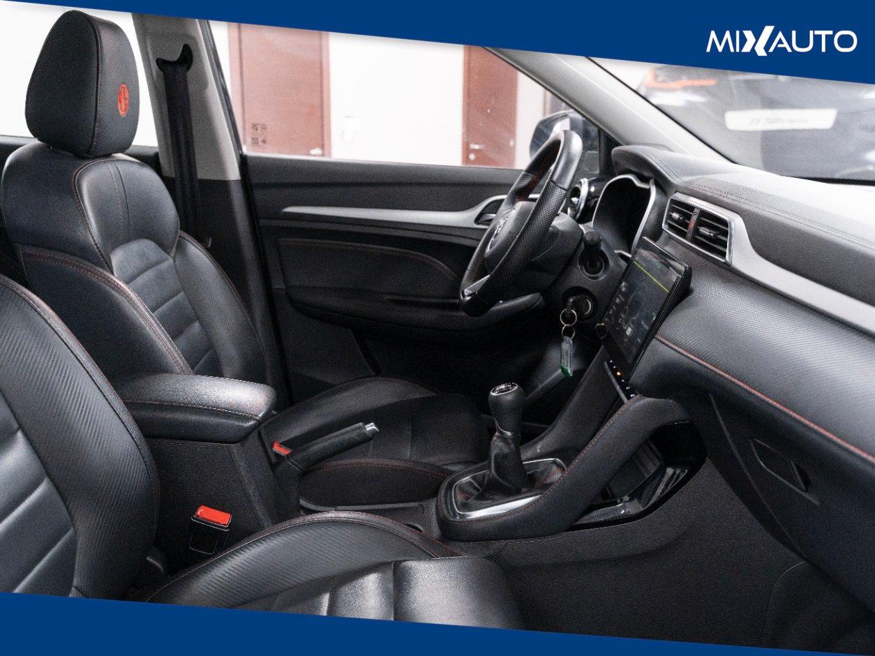MG ZS 1.5L 5MT Luxury