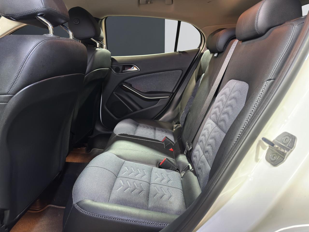 Mercedes-benz GLA 200 Business auto