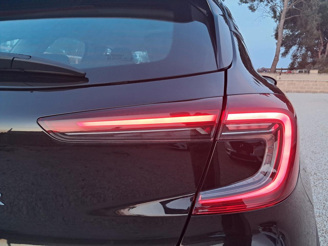 Renault CAPTUR 1.5 DCI 115CV-FULL LED*NAVI*RADAR