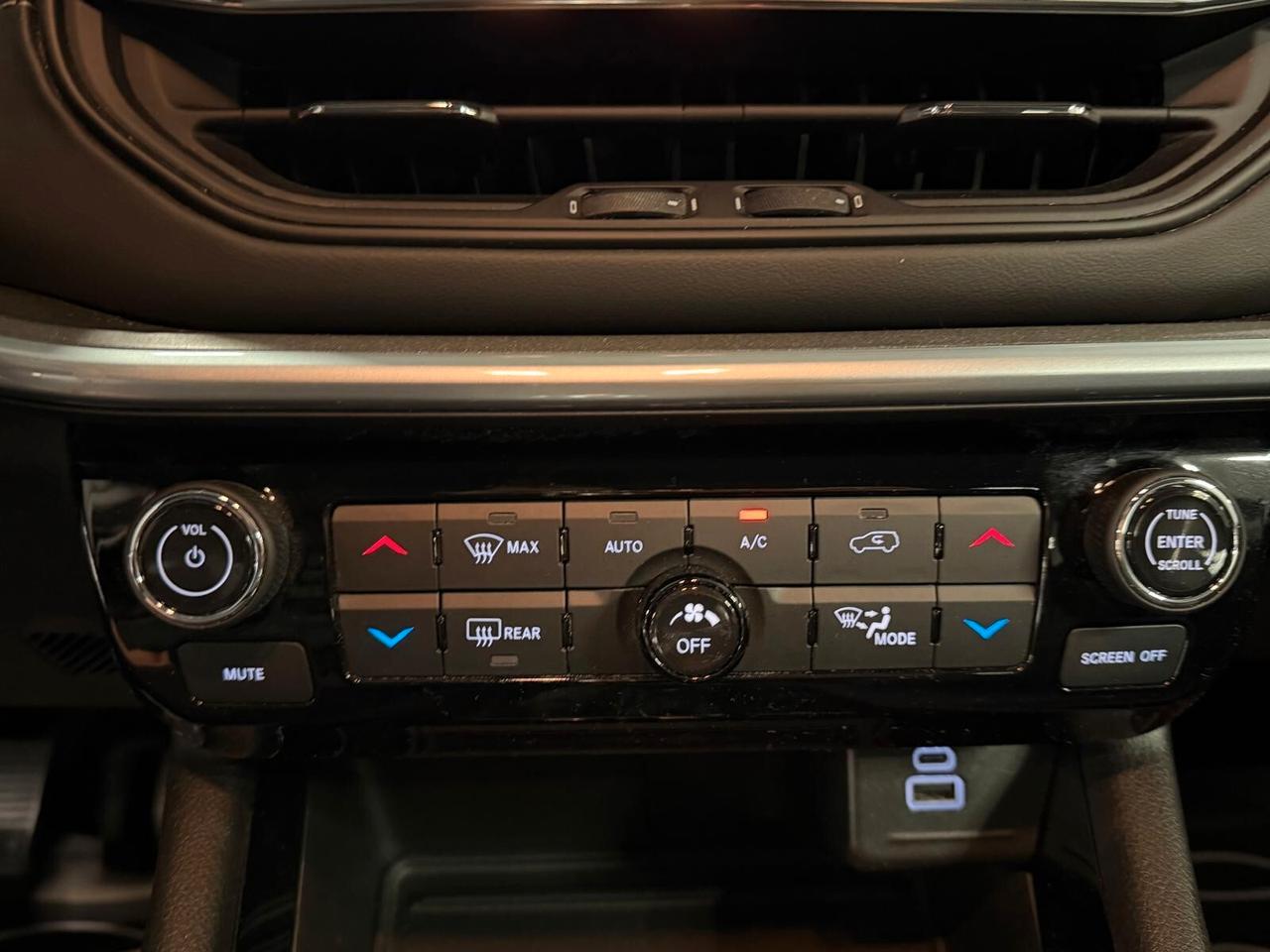 JEEP COMPASS 1.6 MJT LIMITED 130CV PELLE CARPLAY CAM ANNO 2022