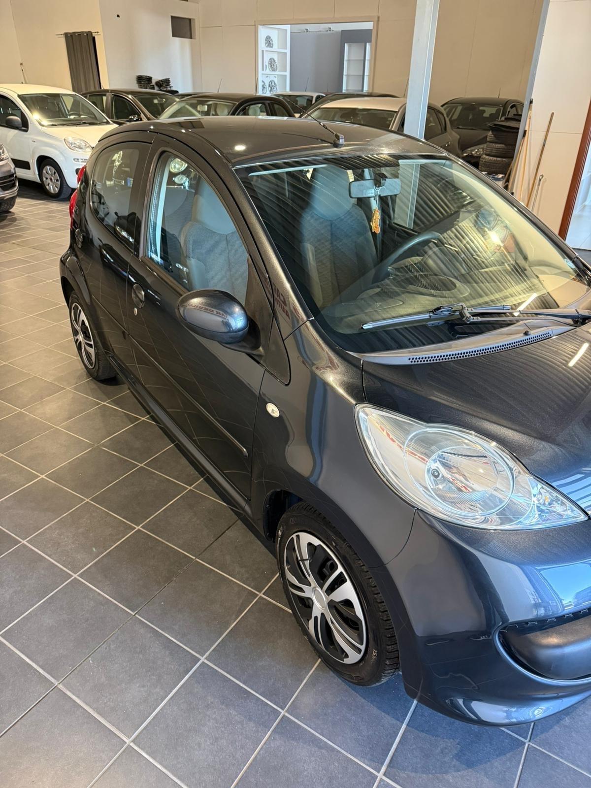 Peugeot 107 1.0 -NEOPATENTATI-UNICO PROPRIETARIO