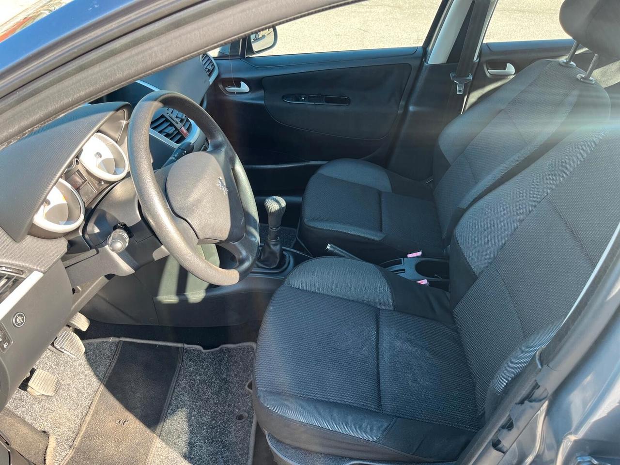 Peugeot 207 1.4 8V 75CV 5p. X Line ECO GPL