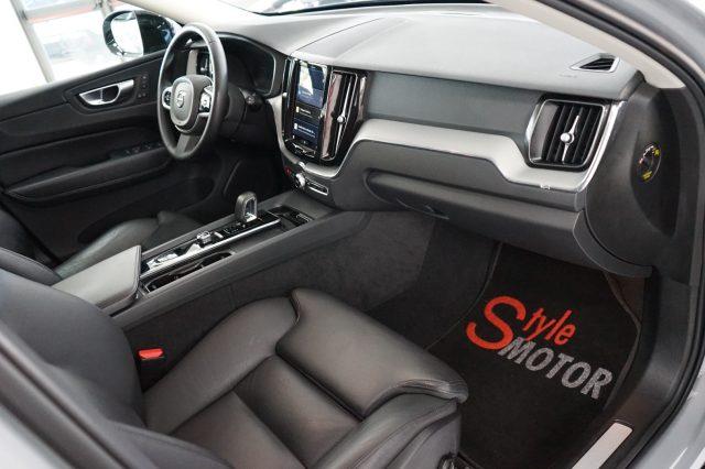 VOLVO XC60 T6 Recharge Plug-in Hybrid AWD automatico Plus Dar