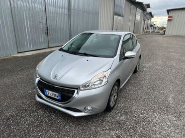 Peugeot 208 1.4 HDi 68 CV 3 porte Allure