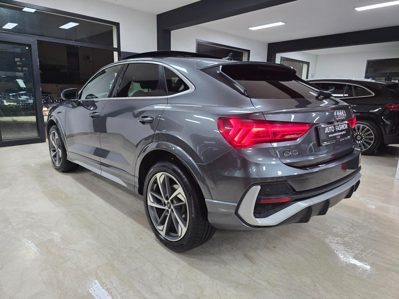 Audi Q3 35 TDI S tronic line (Extra full)