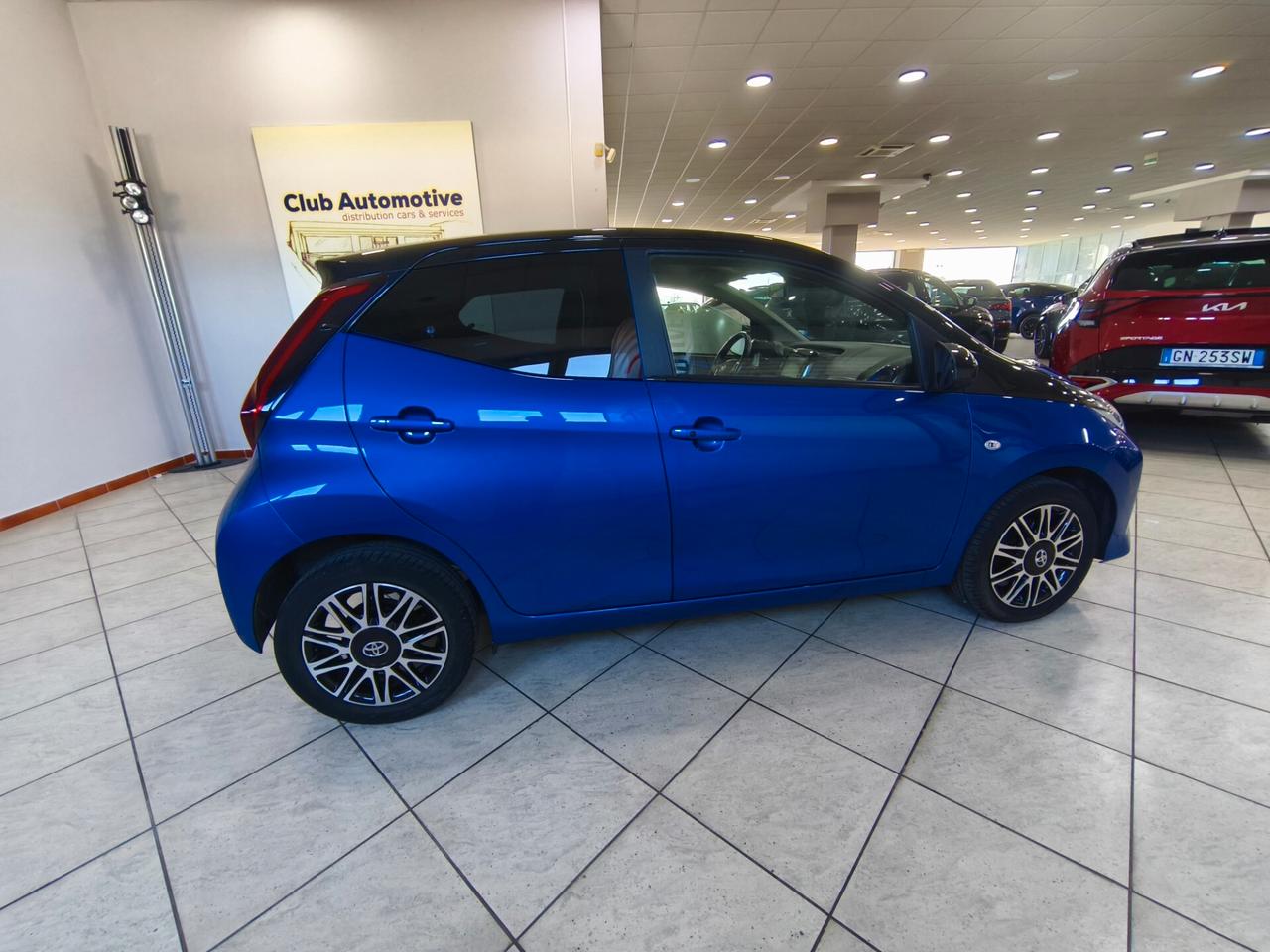 Toyota Aygo Connect 1.0 VVT-i 72 CV 5 porte x-clusiv MMT