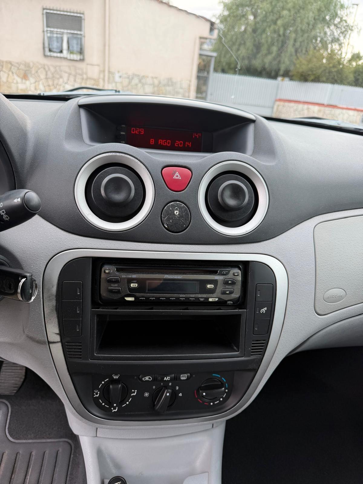 Citroen C3 1.4 HDi 70CV Elegance-10/2005