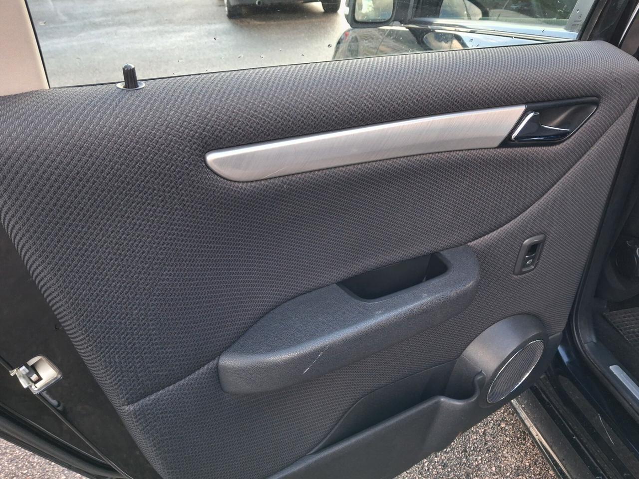 Mercedes-benz B 200 CDI BlueEFFICIENCY Premium