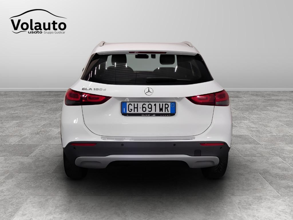 Mercedes-Benz GLA-H247 2020 - GLA 180 d Sport auto